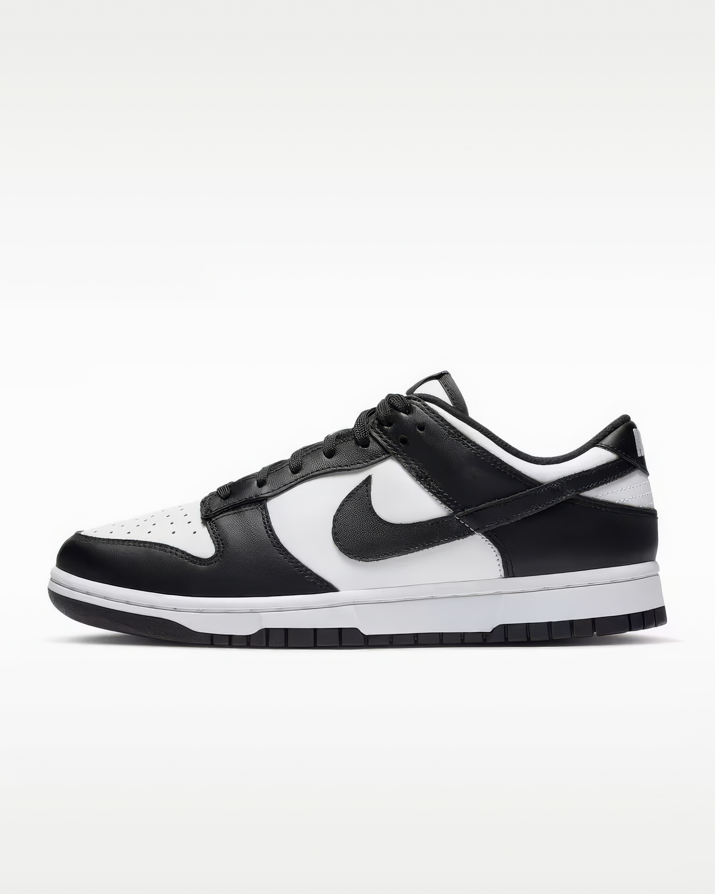 Unisex Nike Dunk Low "Panda" Sneakers 8.5W / 7M White/Black-White