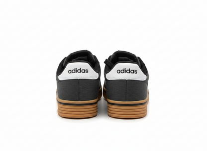 Unisex Adidas Daily 4.0 (IF4492) Gray & White Men's 8.5 / Women's 9.5